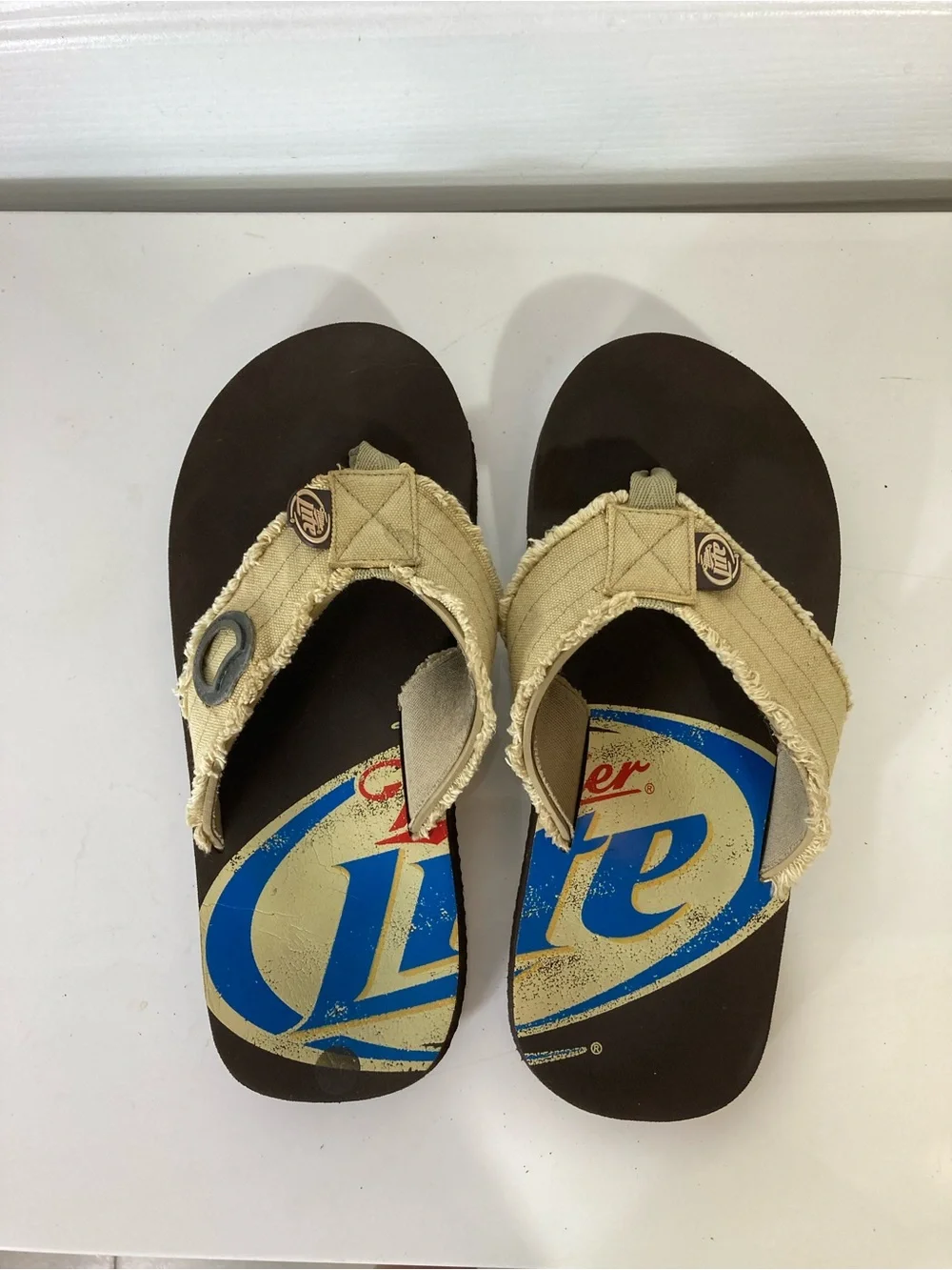 MILLER LITE Sandals Men 8 Brown Canavas Thong Beige Logo Graphic